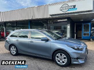 Voiture accidenté Kia Ceed 1.5 T-GDi Dynamic 160PK Camera Navi Cruise Clima 2022/7