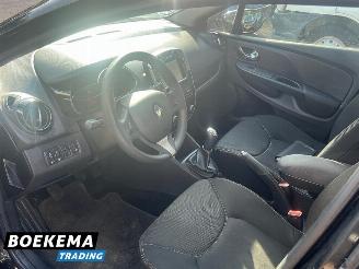 Renault Clio Estate 1.5 dCi Expression Navi Cruise PDC Airco picture 9