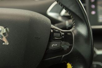 Peugeot 308 SW 1.2 Pano 96KW PureTech Blue Lease picture 11