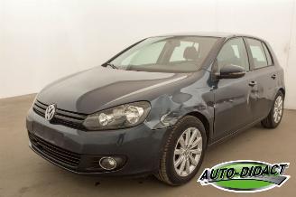 Unfallwagen Volkswagen Golf 1.6 TDI Airco 2010/4