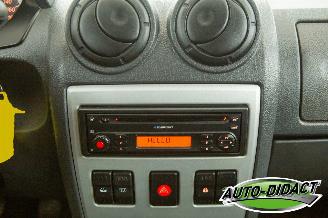 Dacia Logan 1.6-16V Lauréate 7p. picture 7