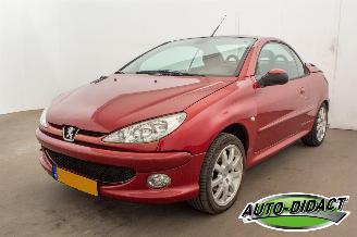 Auto incidentate Peugeot 206 CC 2.0-16V Cabrio 2003/10