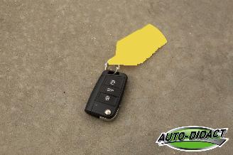 Volkswagen Taigo 1.0 TSI 7407 km R-Line Business picture 29