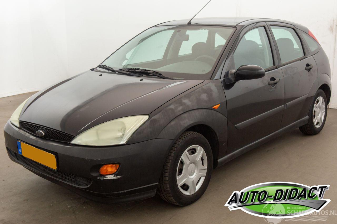 Ford Focus 1.4-16V Trend Airco