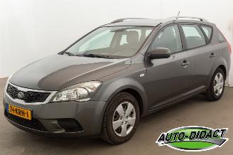 Auto incidentate Kia Cee d 1.4 CVVT Airco X-tra 2010/1