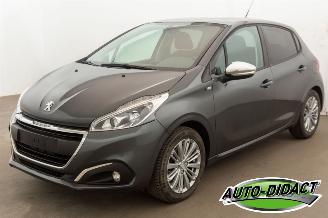 Auto incidentate Peugeot 208 1.2 Airco Navi 2017/3
