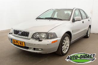 Coche accidentado Volvo S-40 2.0 Europa Airco Leder 2004/8