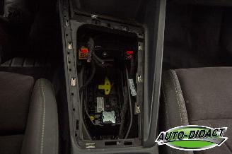 Volkswagen Golf 1.5 eTSI Automaat R-Line Business picture 6