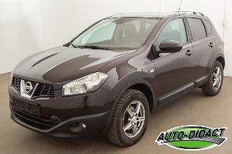 krockskadad bil auto Nissan Qashqai 1.5 dCi 103.370 km Clima Navi Pano Camera 2013/3