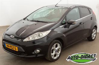 skadebil auto Ford Fiesta 1.25 Airco Titanium 2011/3
