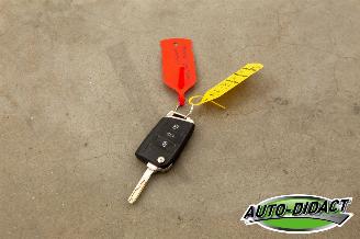 Volkswagen Polo 1.0 Automaat Clima Navi Bluemotion Edition picture 27