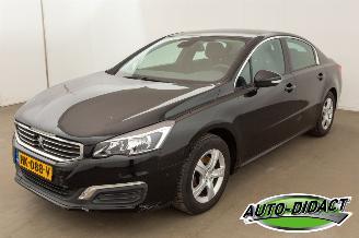 Damaged car Peugeot 508 1.6 e-THP Clima Navi Blue Lease Executive 2015/12