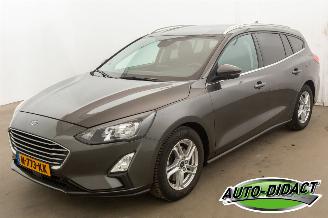 skadebil auto Ford Focus 1.0 EcoBoost Clima Navi Trend Edition Business 2021/11