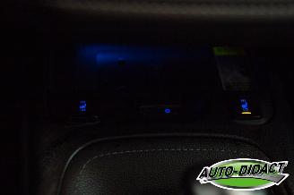 Toyota Corolla Touring Sports 2.0 Hybrid Pano Leder Clima Navi Premium picture 11