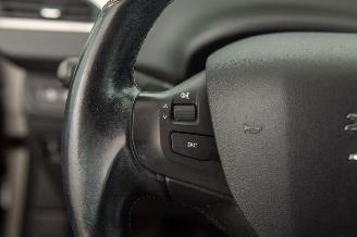 Peugeot 208 1.2 PureTech Automaat 107.250 km Navi Clima Allure picture 14