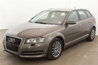 Auto incidentate Audi A3 1.6 TDI Navi Clima Leder 2011/10