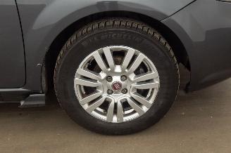 Fiat Punto 0.9 TwinAir Street Airco picture 30