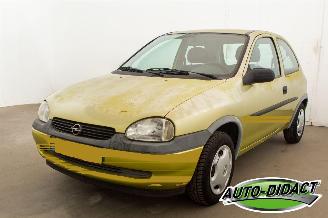 Damaged car Opel Corsa 1.2i-16V 74.367 km NAP 1999/9