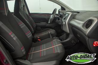 Peugeot 108 1.0 e-VTi  106.332 km Airco Active picture 18