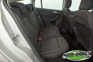Ford Focus 1.0 EcoBoost Hybrid Clima Navi Camera Trend Edition Business picture 24