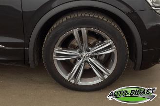 Volkswagen Tiguan 1.5 TSI Automaat Pano 360-Camera Digital Dash ACT Highline Business R picture 30