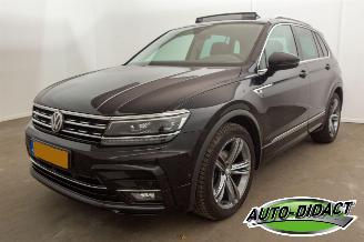 skadebil auto Volkswagen Tiguan 1.5 TSI Automaat Pano Camera Digi Dash Navi ACT Highline Business R 2019/9