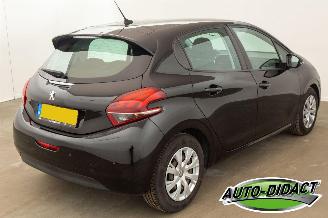 Peugeot 208 1.2 PureTech 66.812 km NAP Airco Blue Lion picture 4