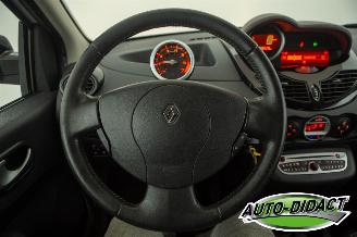 Renault Twingo 1.2 16V Dynamique Clima picture 5