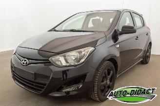 skadebil auto Hyundai I-20 1.2 Airco Leder 2015/3