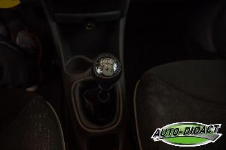 Peugeot 107 1.0-12V Airco Millesim 200 picture 10