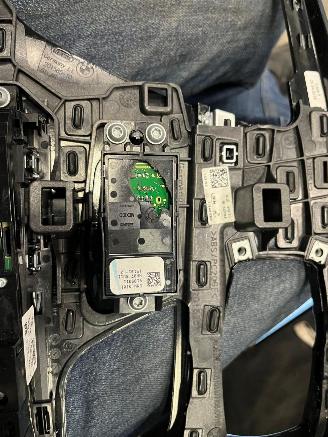 BMW 5-serie 520i Automaat Pano High Executive Edition picture 50