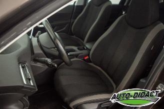 Peugeot 308 SW 1.2 PureTech Clima Navi Pano Style picture 27