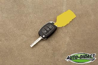 Hyundai I-20 Coupé 1.0 69.916 km Open Pano Clima Navi Camera picture 28