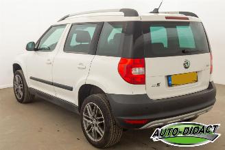 Skoda Yeti 1.2 TSI Automaat Airco Navi Ambition picture 3