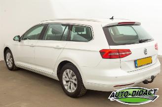 Volkswagen Passat 1.6 TDI Automaat Clima Navi Comfortline Business picture 3