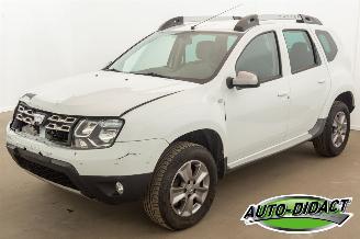 Schadeauto Dacia Duster 1.5 dCi 115.812 km Leder Airco Prestige 2015/5