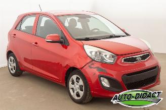 Kia Picanto 1.0 Fusion 140.239 km Carpas picture 2