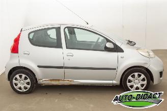 Peugeot 107 1.0-12V 102.196 km Airco Sublime picture 35