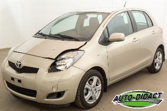 skadebil auto Toyota Yaris 1.3 Sol Automaat Airco 77.439 km Carpas 2011/2