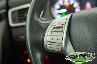 Nissan Qashqai 1.2 Automaat Camera Navi Pano Tekna picture 19