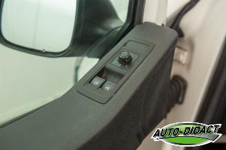 Volkswagen Transporter 2.0 TDI L2H1 Airco Comfortline picture 11