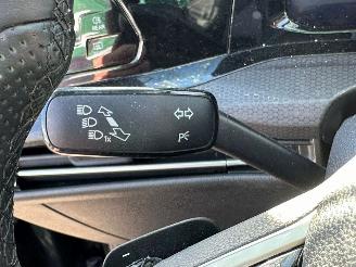 Volkswagen Golf 1.4 eHybrid GTE picture 13