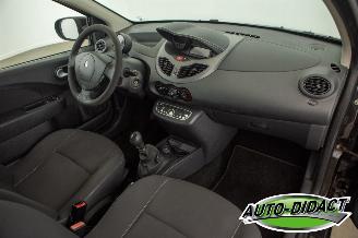 Renault Twingo 1.2-16V Airco Dynamique picture 14