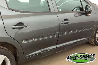 Peugeot 207 1.6 VTi Airco Pano Première picture 30