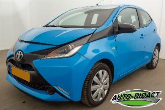 škoda osobní automobily Toyota Aygo 1.0 VVT-i x-pose 2018/1