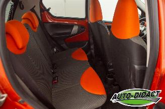 Toyota Aygo 1.0 VVT-i Airco 117.759 km NAP Dynamic Orange picture 17