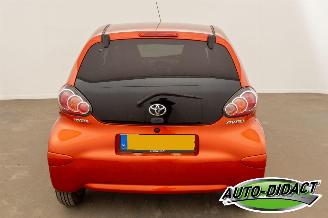 Toyota Aygo 1.0 VVT-i Airco 117.759 km NAP Dynamic Orange picture 32