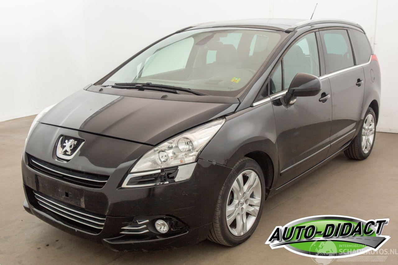 Peugeot 5008 1.6 HDi Clima Leder Pano 7p.
