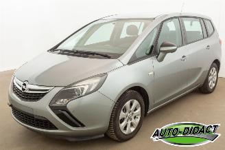 krockskadad bil auto Opel Zafira Tourer 1.4 Airco 7p. 2015/2