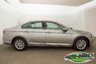 Volkswagen Passat 1.4 TSI Clima Navi Highline Business R picture 33